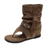 Botas apiladas con borlas estilo europeo y americano para mujer 2026 Nuevas sandalias de tiras de verano hasta la mitad de la pantorrilla con suela gruesa y tacón oculto para combinar con faldas