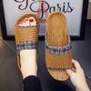 Pantuflas de lino para verano, para el hogar, transpirables, tejidas con esterilla de paja de ratán, suela gruesa, para hombre y mujer, primavera y otoño, pantuflas europeas para interior, venta al por mayor