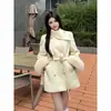 Elegante e Chique Casaco de Lã para Mulheres, Novo Estilo Inverno 2025, Luxuoso com Punhos Peludos, Casaco Afinando a Cintura