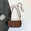 Bolso de Hombro con Remaches para Mujer Moda Otoño 2026, Bolso Nuevo Simple Retro de Media Luna, Bolso Cruzado Texturizado de Moda