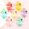 Accesorios de animales de resina de burro tocado infantil accesorios para el cabello pin BB pin de pico de pato material zapatos con agujero parche venta al por mayor