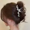 Grampo de Cabelo Borboleta Suave 2026 Novo Estilo Francês Presilha Tubarão Vintage Volumizador Fashionable Grampo de Cabelo Médio para Mulheres