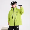 Chaqueta 3 en 1 a prueba de viento e impermeable para niños, nuevo estilo 2026, prenda exterior a prueba de viento e impermeable para exteriores para niños, chaqueta de montañismo con forro polar para niños mayores