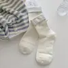 Calcetines Blancos y Azules Estilo Coreano para Mujer Primavera/Verano, Calcetines de Media Pantorrilla con Lazo y Adornos de Conchas, Puño de Doble Canalé, Calcetines Holgados en Azul Grisáceo