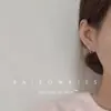 Pendientes Pequeños Que No Necesitan Quitarse al Dormir, Pendientes de Aguja Chapados en Plata 925 para Mujer, Pendientes Geométricos Pequeños de Círculo Simple de Moda Ins, Pendientes para Estudiantes