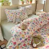 Conjunto de quatro peças para cama de gaze de camada dupla lençol fresco capa de edredom cama de dormitório conjunto de três peças lavável à máquina universal para todas as estações