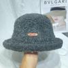 Sombrero de Pescador de Etiquetado de Terciopelo de Cordero Lindo de Estilo Japonés para Mujer Otoño e Invierno Cálido Grueso Gorro Rizado Cara Pequeña Casual Sombrero de Copa