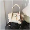 Bolso Cubo de Mano de Alta Gama Estilo Coreano para Mujer 2025 Invierno Nueva Moda Versátil para el Trabajo Hombro Cruzado