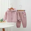 Conjunto de chaqueta de dos piezas para niñas, nueva ropa de otoño para niños de primavera y otoño, sudadera deportiva casual, atuendo deportivo para niños mayores