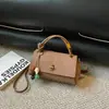 Bolso Niche Simple de Moda Retro Primavera 2026 Nuevo Bolso Cruzado Estilo Coreano Simple Diario Pequeño Cuadrado de Mano