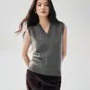 Coleção Outono/Inverno 2026 Bai Cai Rong: Colete de cashmere com decote em V, colete de tricô sem mangas, colete em camadas de caimento solto