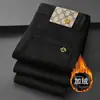 Marca de Luxo Tendência Outono e Inverno 2026 Jeans Juvenil Elástico Slim Reto Branco com Detalhes Forrado com Lã Espessado para Homens
