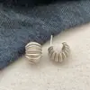 Pendientes geométricos de aro C con textura de hilo metálico de alta gama europeos y americanos, aguja de plata S925, pendientes de metal exquisitos, delicados y pequeños