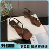 Sandalias de Moda Retro para Mujer 2026 Verano Nuevas Versátiles Cuña Punta Cuadrada Punta Abierta Correa Única Hebilla Elegantes Zapatos Romanos