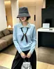 2026 Principios de Otoño Nuevo Estilo Cuello Polo Rayas Bufanda de Seda Tejido Estilo Universitario Top de Manga Larga Suave Favorecedor Versátil Mujer