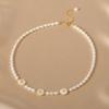 Collar Sencillo de Perlas de Mijo de Agua Dulce Naturales Sentido del Diseño Avanzado Cadena de Clavícula de Margarita Collar de Nicho Femenino Versátil Cadena de Collar