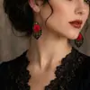 Nuevo producto transfronterizo: Aretes de rosa roja oscura de Halloween, aretes de flor de seda roja de encaje hueco de estilo gótico de corte