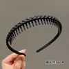Elegante tiara de borda fina para mulheres, faixa de cabelo antiderrapante para lavar o rosto, adequada para uso diário, com dentes para um efeito de coroa alta e afinamento do rosto