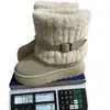 Botas de neve de sola grossa transfronteiriças para mulheres, com acabamento em pelúcia, fivelas de metal, altura até a panturrilha e forro de fleece para aquecimento, botas de algodão de inverno no atacado