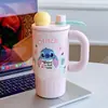 Nueva Taza de Hielo 2025 de Stitch, Taza Térmica de Gran Capacidad para Niñas, Atractiva y con Popote Lindo, Taza de Doble Uso