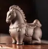 Adorno Creativo de Mascota de Té de Arcilla Púrpura con Oveja, Linda Figura de Animal Caballo del Zodiaco y Oveja Pequeña, Accesorio de Té Atractor de Riqueza