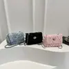 2025 Bolso de Hombro Nuevo Cadena de Mezclilla Flip Bolso Cuadrado Pequeño Calidad Personalizado Borde Crudo Rombo Moda Bolso Cruzado