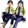 Uniformes Escolares Primarios y Secundarios, Nuevos Modelos Otoño e Invierno Estilo Británico, Chaquetas Tres en Uno para Niños, Uniformes de Clase, Uniformes Personalizados de Jardín de Infancia