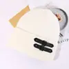 Gorro de Tricô com Fivela de Couro Estilo Americano para Homens e Mulheres, Comércio Transfronteiriço Outono e Inverno, Chapéu de Lã Versátil Emagrecedor, Chapéu Quente e à Prova de Frio