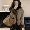 Nuevo top corto de cuello redondo para otoño e invierno para mujeres petite, cárdigan de imitación de visón de un solo botón, abrigo corto estilo Chanel para mujer