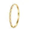 Anillo, Pulsera, Collar de Diseño Nuevo Estilo Europeo y Americano Transfronterizo con Incrustaciones de Diamantes, Lujo Ligero y Elegante, Set de Tres Piezas de Acero Inoxidable Personalizado