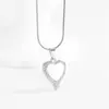 Estilo de Corte Francés Lujo Ligero Collar de Corazón Acero de Titanio Color Duradero Colgante Nácar Sentido del Diseño de Nicho Cadena para Clavícula Al por Mayor