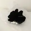 Novedad Otoño e Invierno Scrunchie de Terciopelo con Perlas Hecho a Mano Cuerda para el Cabello Elegante Retro Cuerda Elástica Alta para el Cabello Accesorios para el Cabello para Mujeres