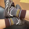 Calcetines de Algodón a Rayas Retro de Primavera y Otoño Versátiles de Moda Casual Sueltos Estilo Japonés Bloques de Color Sin Costuras Duraderos de Media Pantorrilla para Mujer