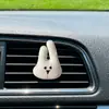 Conejo Fugitivo Clip Aromaterapia para Rejilla de Aire de Coche Clip para Perfume de Coche Decoración de Tela para Consola Central de Coche