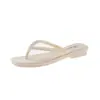 Chanclas de verano para mujer para uso en exteriores, modernas y versátiles, nuevo modelo 2026 sandalias planas con separador de dedos, chanclas de playa al por mayor
