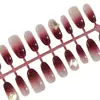 Uñas Postizas de Moda de Gama Alta Retro Color Vino Tinto Degradado 2026, Longitud Media, Puras y Atractivas, Pegatinas para Uñas que Aclaran la Piel