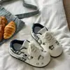 Zapatillas casuales versátiles lindas estilo coreano dopamina para mujer, nuevo modelo verano y otoño 2026, zapatos deportivos ligeros de suela suave para estudiantes