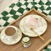 Lento como la taza y platillo Tulipán Conejo Viejo en Cerámica Coreana Juego de Café Complejo Té de la Tarde Francés Taza de Sentido Avanzado