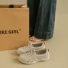 2026 Zapatos de Entrenamiento Alemanes Cómodos para Primavera y Otoño Resistentes al Desgaste Estilo Coreano para Mujer Zapatos Deportivos que No Cansan Pies Nueva Superficie de Cuero Estudiante Ins Suela Plana
