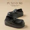 Chinelos de Algodão Impermeáveis Puxi Qingfeng com Solas Grossas, Adequados para Uso Externo no Inverno, com Adição de Lã para Aquecimento, Sapatos de Algodão para Casa para Mulheres, Estilo Slip-On