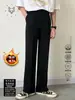 Pantalones rectos de moda y con estilo para hombre, pantalones casuales de color liso estilo coreano, pantalones de traje cálidos con forro polar de invierno, versátiles y a la moda