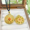 Colgante Brújula con Filigrana Hueca de Cobre Chapado en Oro de los Ocho Símbolos Auspiciosos con el Carácter '' Collar Estilo Vintage Versátil Lujo Ligero