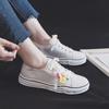 Tênis de Lona para Estudantes Femininas Estilo Coreano Novos 2020 Primavera e Verão Tênis de Tecido Preto Cano Baixo Versátil Tênis de Skate Branco Sapatos Brancos Moda