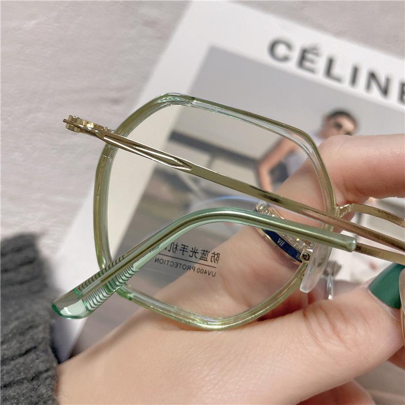 21F39D251DEB0E03A06737B453DE9E