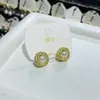 Pendientes de Perlas de Encaje Exquisitos Pendientes Pequeños 2025 Nuevos Pendientes de Perlas de Lujo Ligero de Gama Alta