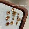 Arte de Uñas 2025 Nuevo Estilo Maillard Fondo Puntiagudo Diamante Celebridad de Internet Estilo Caliente Otoño e Invierno Cuadrado Grueso Color Rojo Café Diamante Estéreo Joyería para Uñas