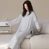 Pijamas Personalizados em Pequenos Lotes, Manga Longa de Modal para Primavera e Outono com Bojos Embutidos, Pode Ser Usado Fora, Conjunto Casual para Casa com Meia-Saia