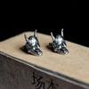 Aretes de bebé diablo asimétricos oscuros modernos geniales para hombres y mujeres aretes de bar de club nocturno aretes de máscara de diablo