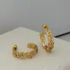 Brincos de Renda Vazada Estilo Dong Jie, Joia de Orelha C-Shaped Retro Fashionável de Nicho com Agulhas de Prata 925 e Inlays de Zircônia