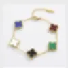 Pulsera de Acero de Titanio con Trébol de Cuatro Hojas de Nácar por Ambos Lados para Mujer para Usar en la Ducha y Asistencia Diaria Joyería de Mano de Trébol Dulce